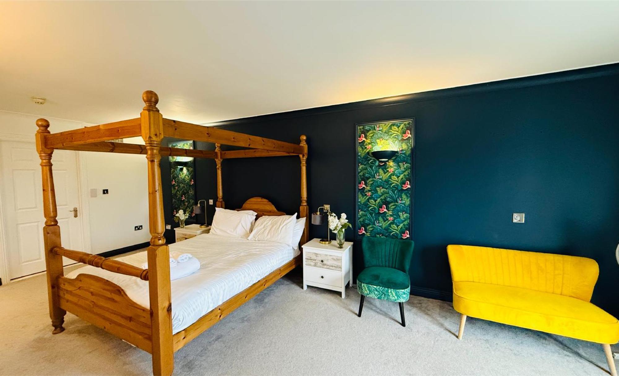 Hustyns Hotel Saint Wenn Esterno foto