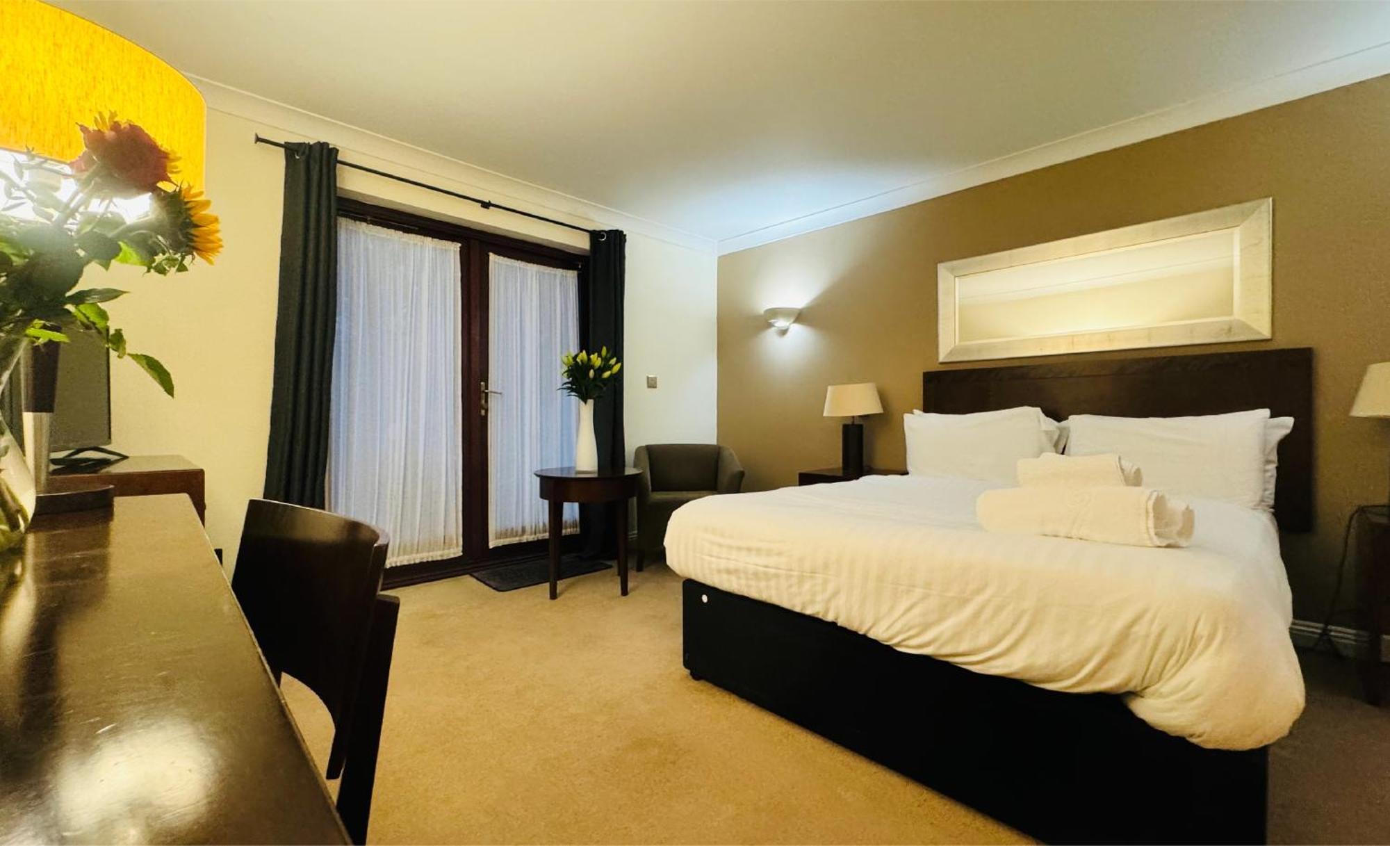 Hustyns Hotel Saint Wenn Esterno foto