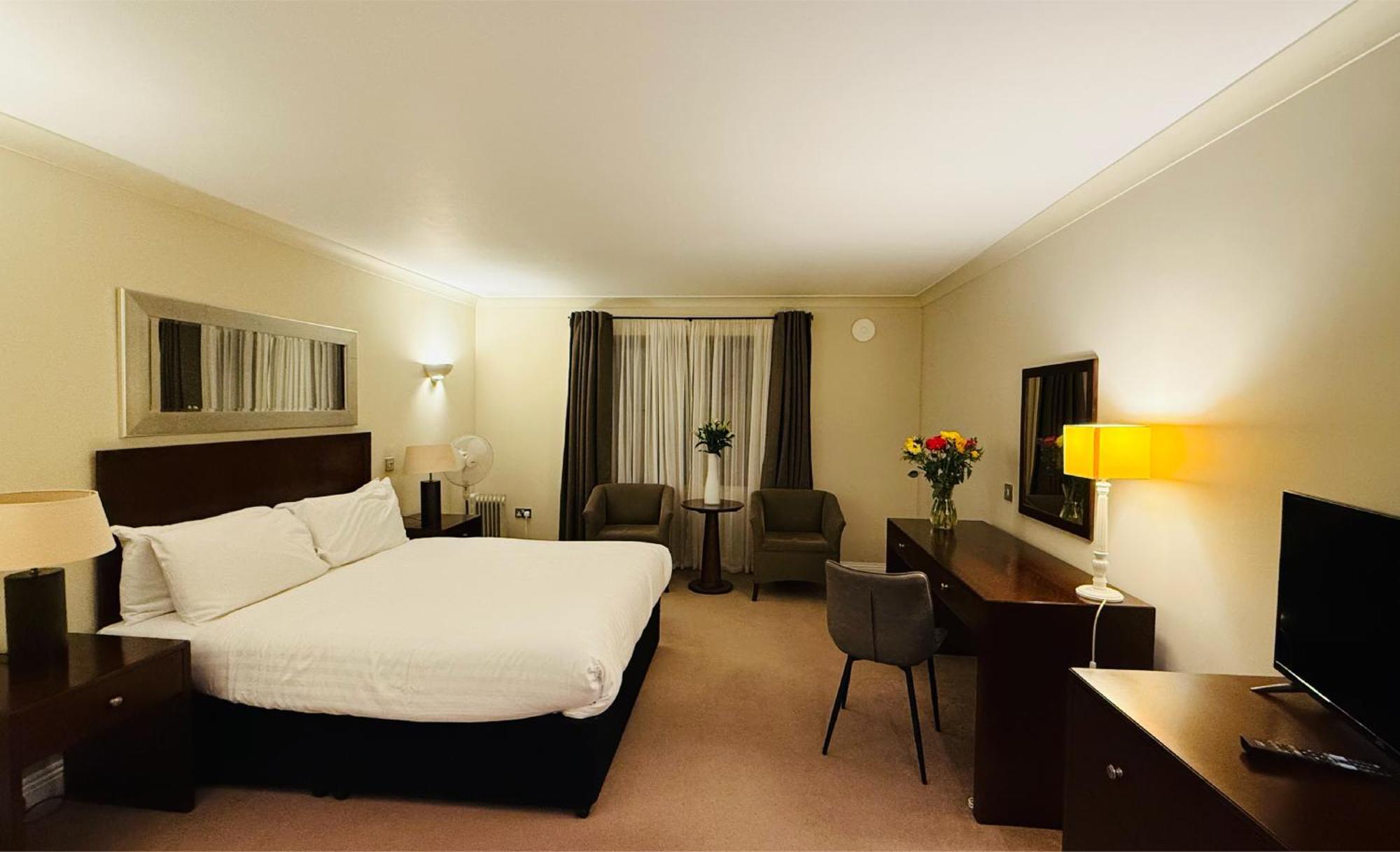 Hustyns Hotel Saint Wenn Esterno foto