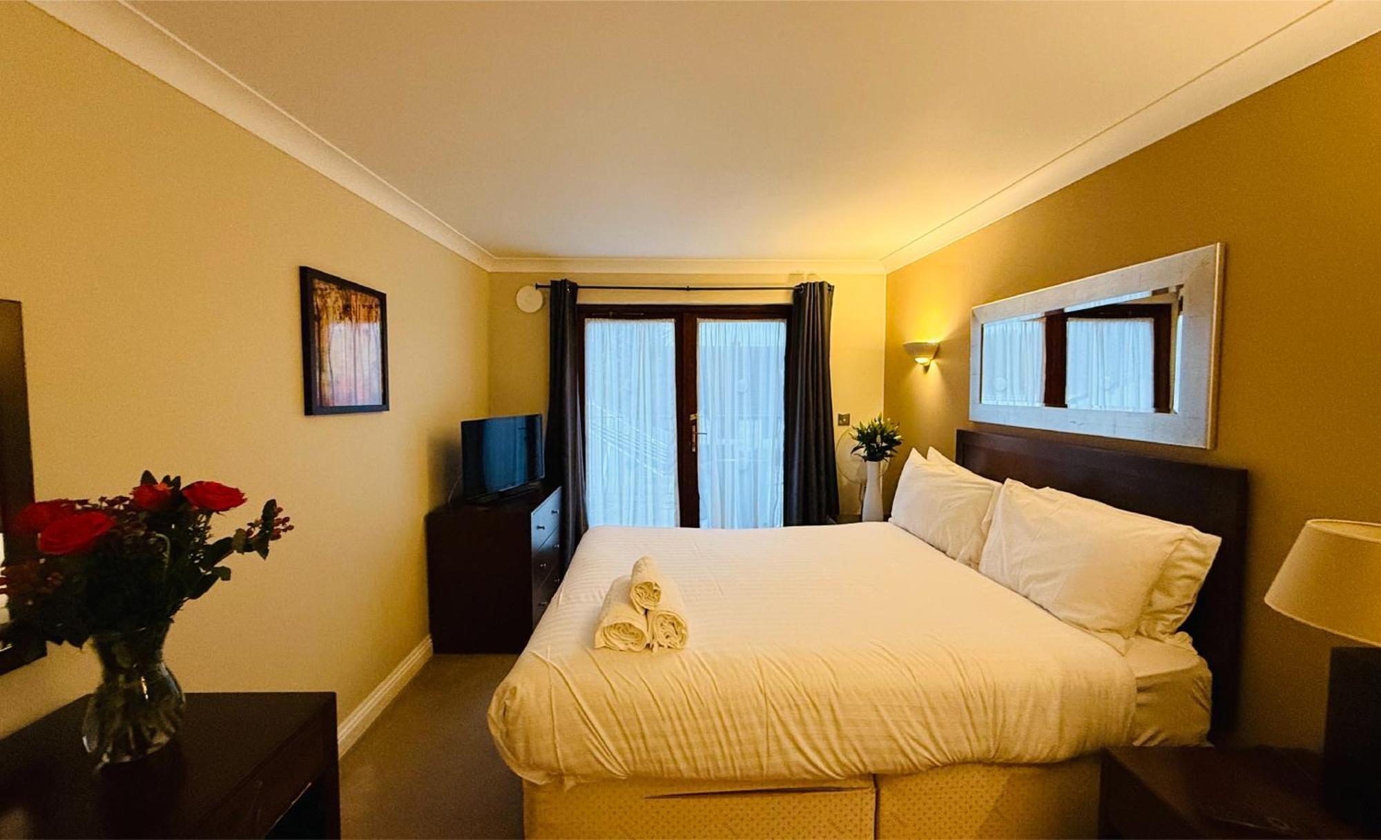 Hustyns Hotel Saint Wenn Esterno foto