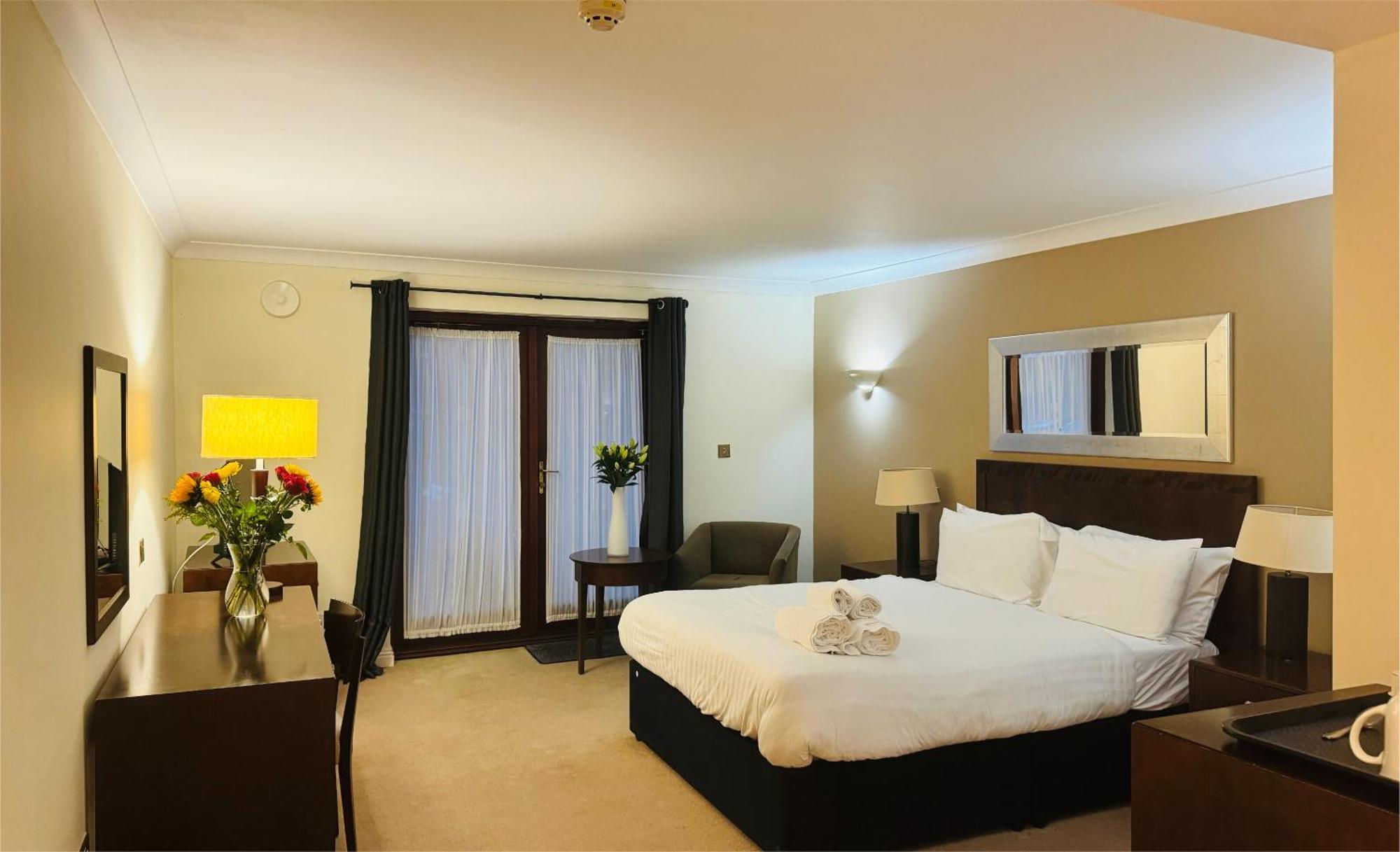 Hustyns Hotel Saint Wenn Esterno foto