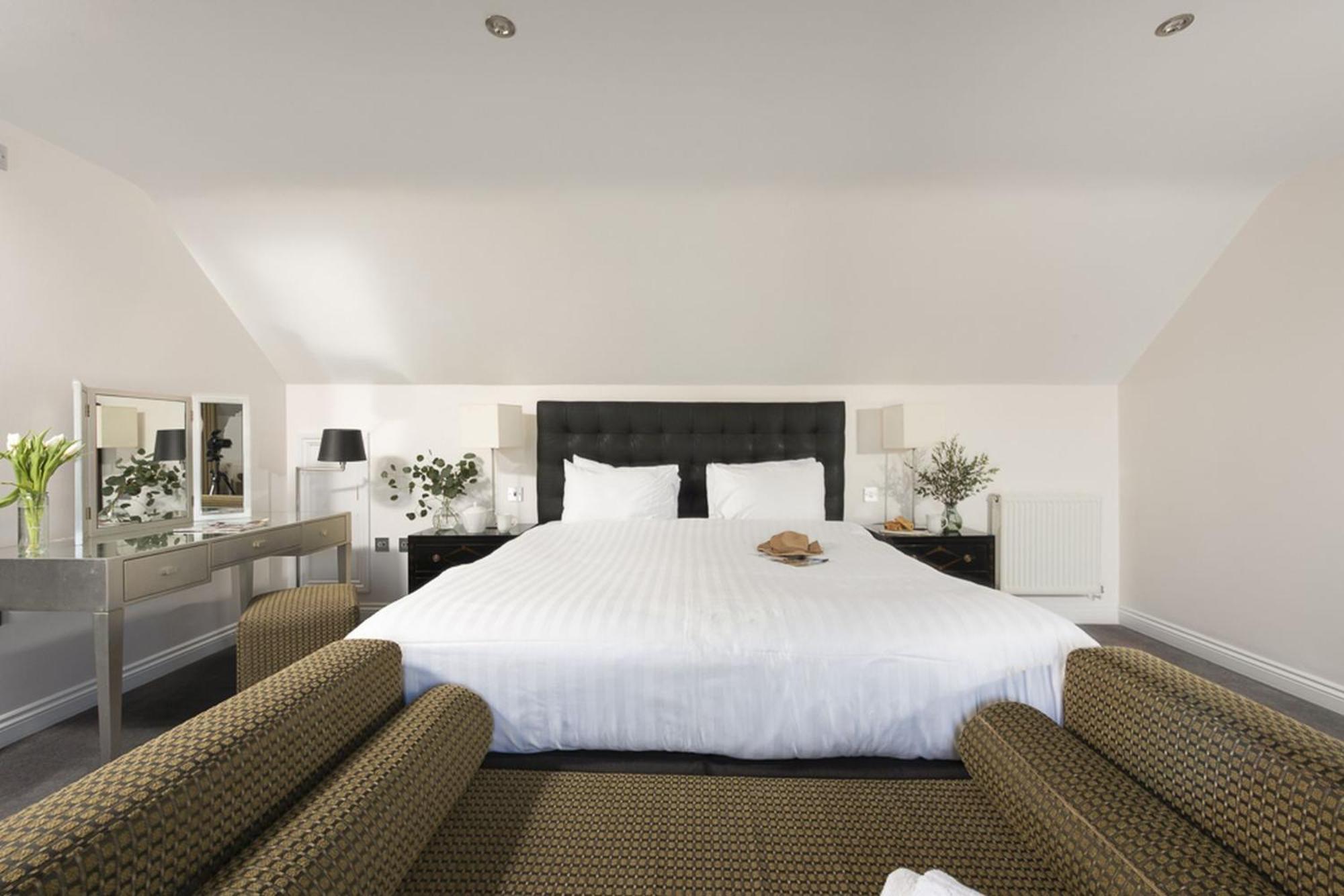 Hustyns Hotel Saint Wenn Esterno foto