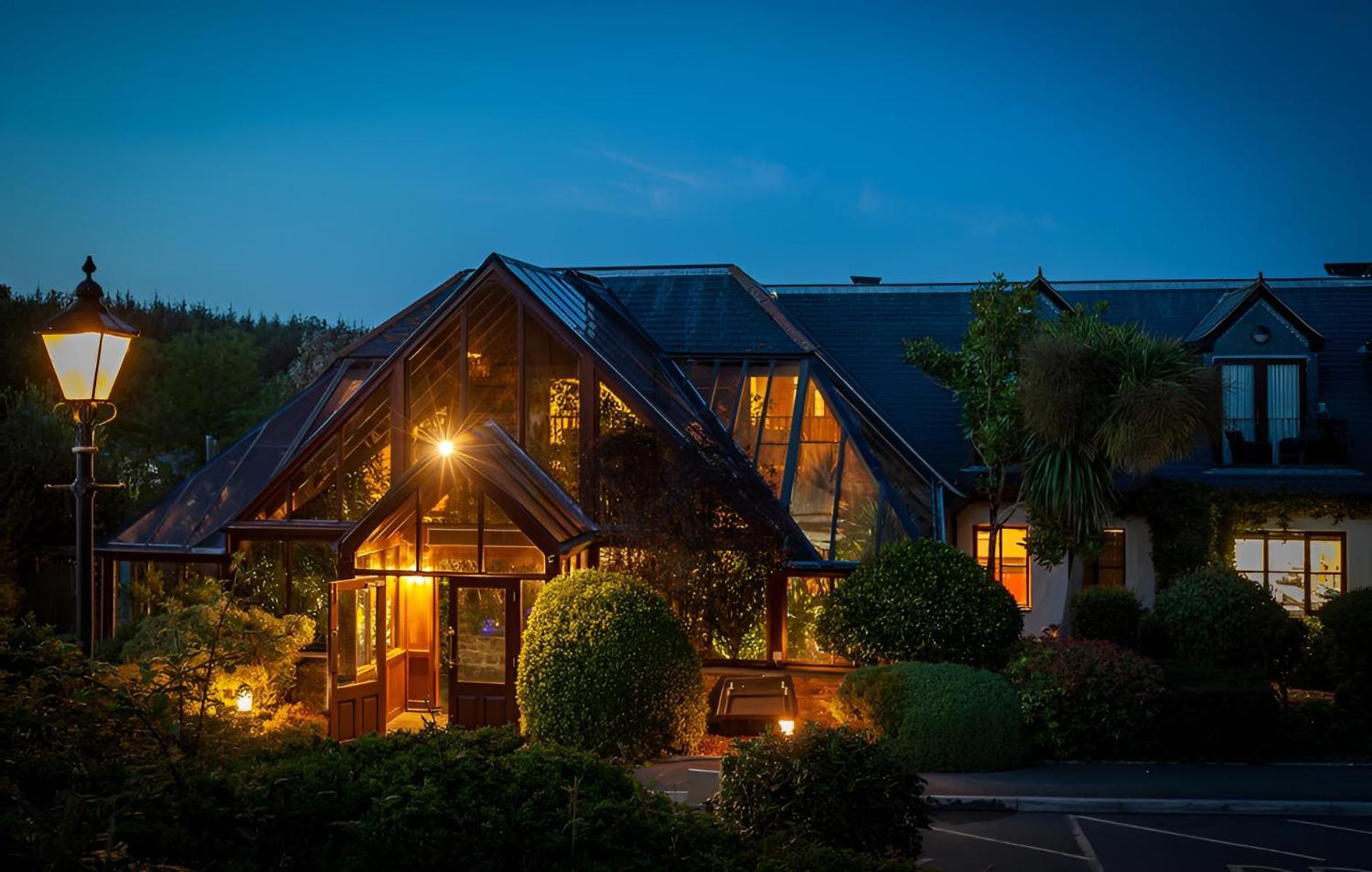 Hustyns Hotel Saint Wenn Esterno foto